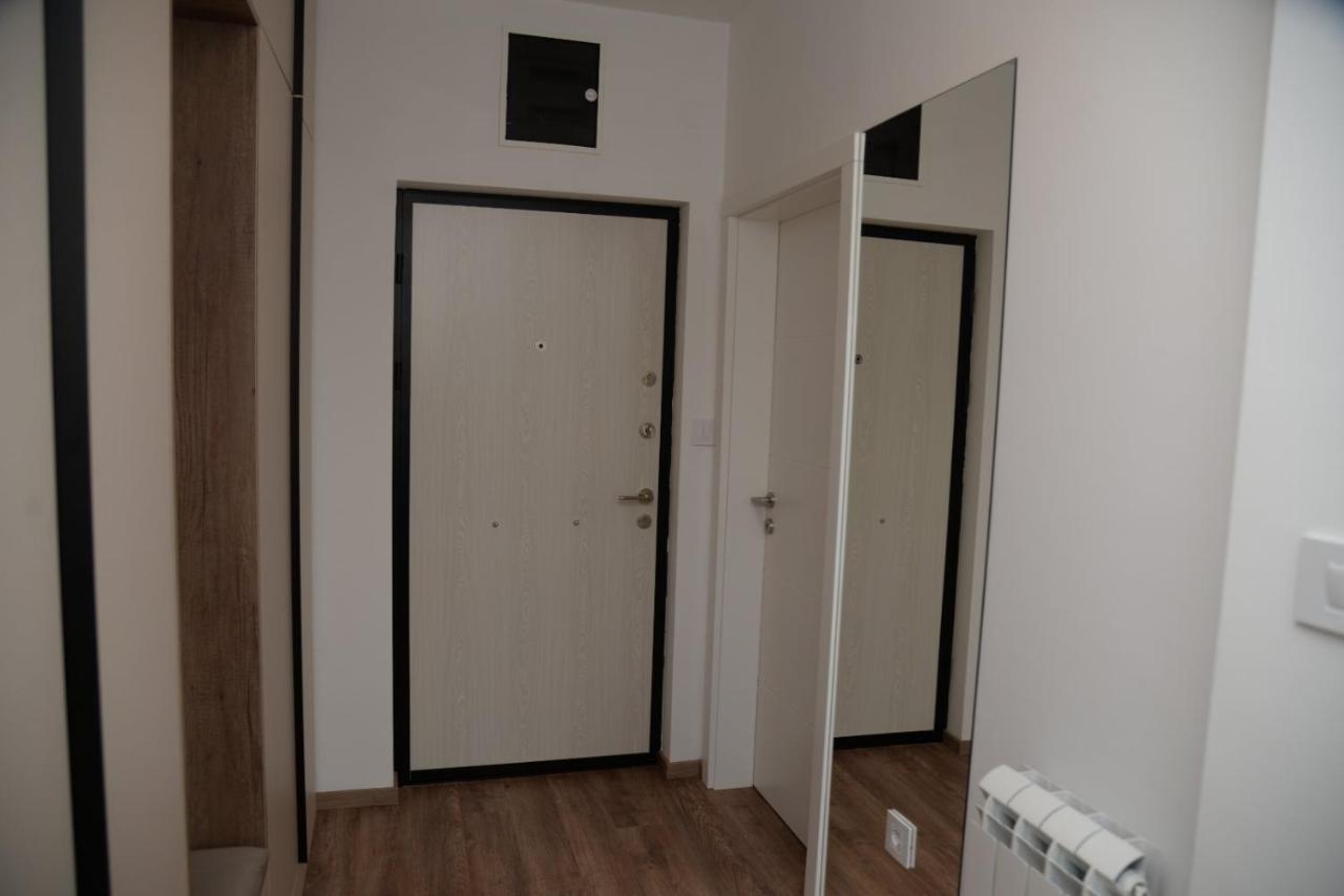 Lilien Apartment Airport Ledine Exteriér fotografie